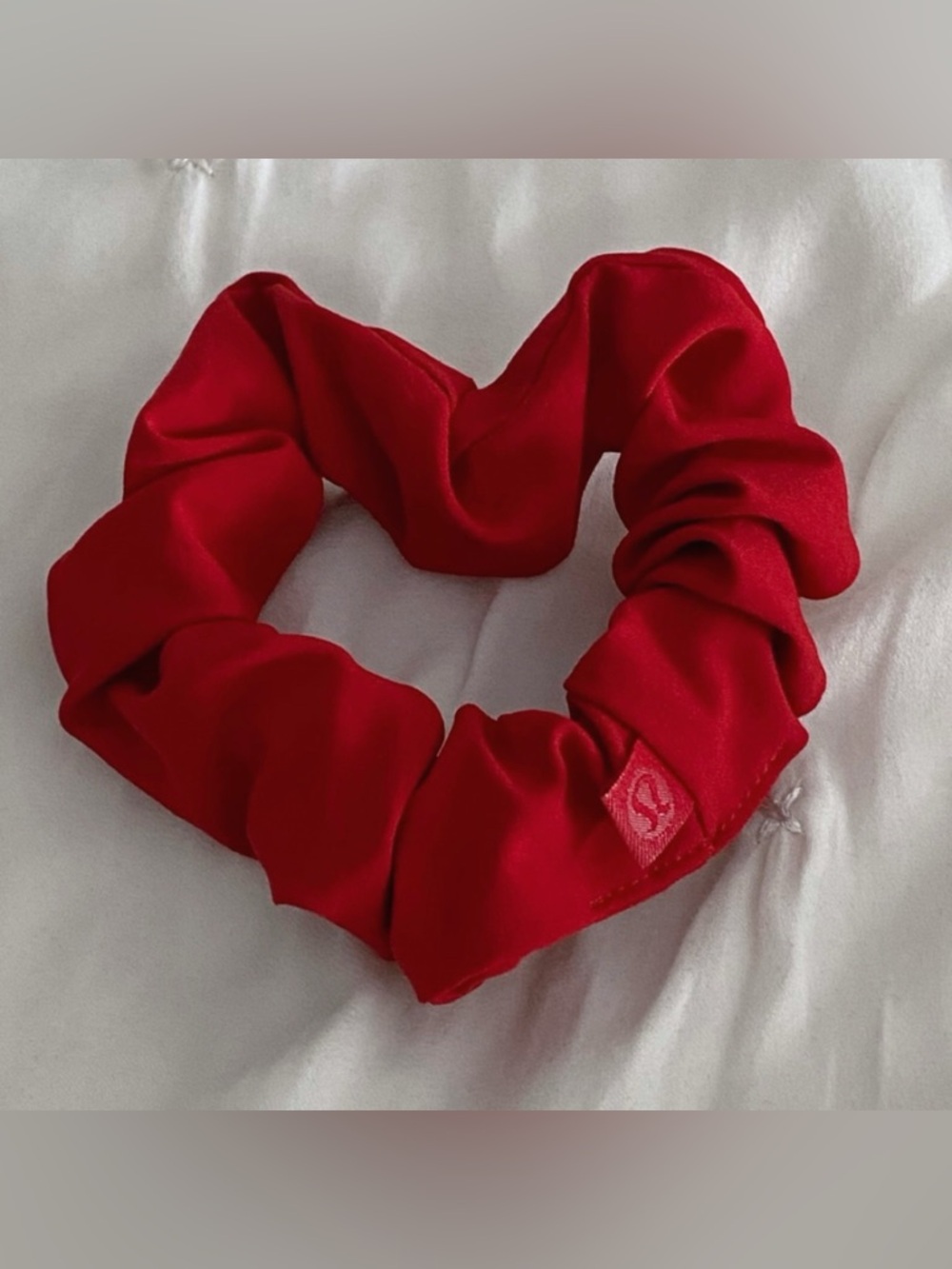 ❤️ Lululemon Uplifting Scrunchie Dark Red